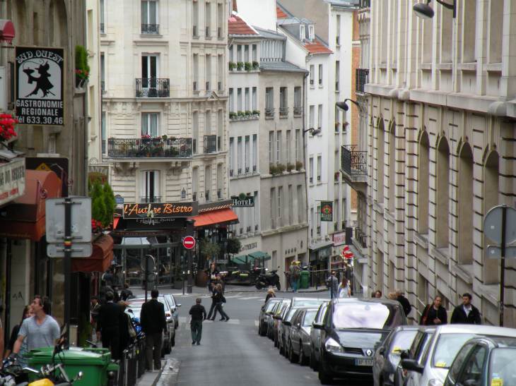  rue de la Montagne Sainte-Genneviève